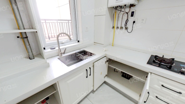 金海悦城两居室复式房带装修带车位-厨房