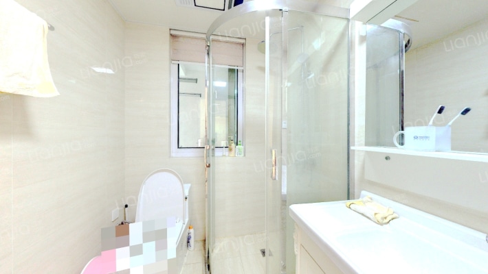 中南锦城   99平精装两房一卫   业主诚意出售-卫生间