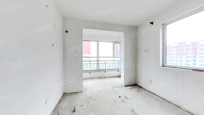 此房子房本满二 次底层的房子，电梯房。-卧室A