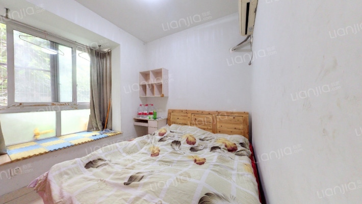 上海城二期住家装修两房，业主诚售-卧室A