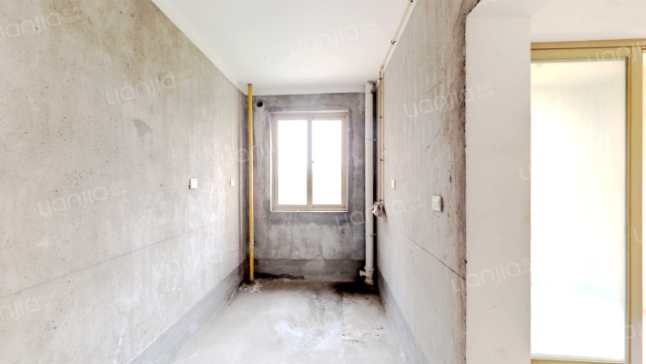 中南世纪锦城1期 全新毛坯 大平层 4室 看房有钥匙-厨房