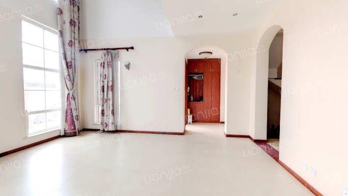 别墅法式独栋精装修带南向大花园300平附百平半地下-客厅A