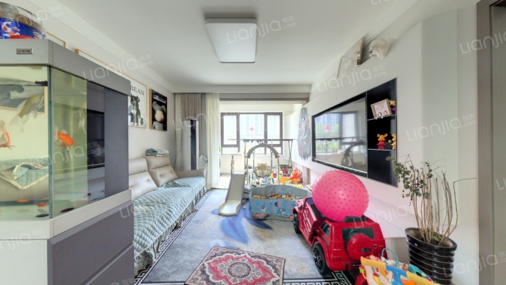 高铁通勤方便！南北通透精装自住标准，拎包入住！-客厅