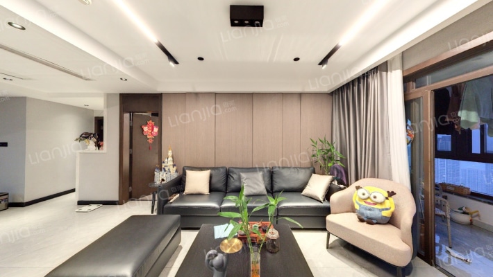 九龙坡区中建品质精装修四房业主诚心出售小区环境优雅-客厅