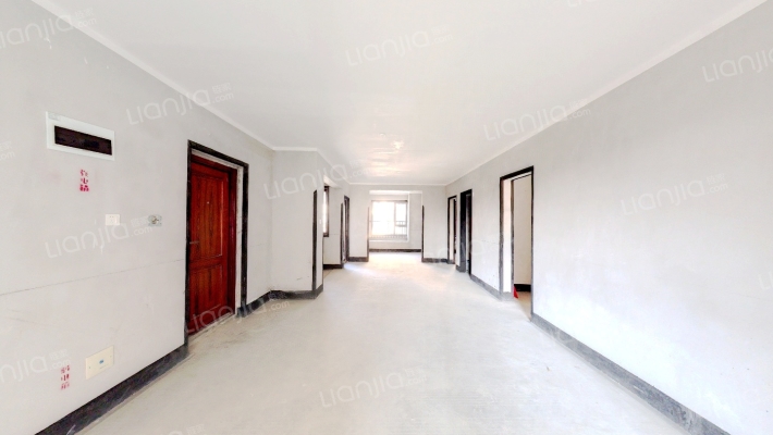 香桂府 南北三居室 中间层 位置好 满五年 单价低-客厅
