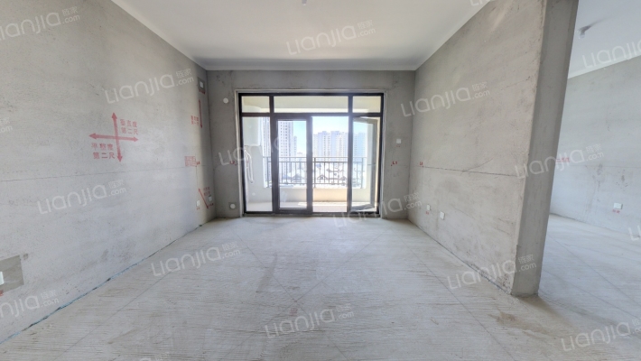 出售   凤麟府南北通透  四居双卫上跃-客厅