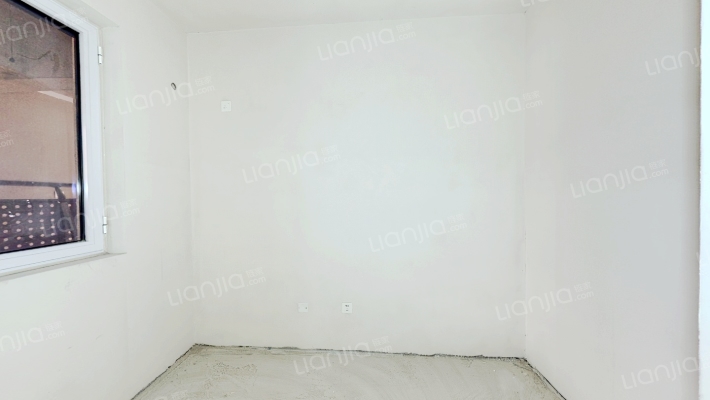 环境优美安静，小区绿化好 配套齐全，出门集贸市场-卧室B