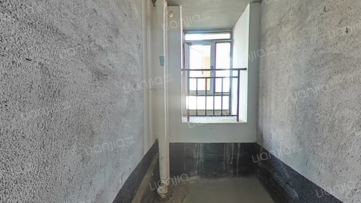 银泰红城两梯两户小高层纯板房南北通透三居室两卫出售-卫生间