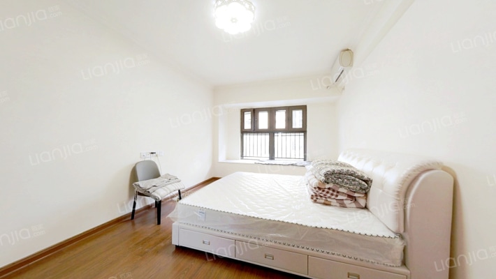 仙林东  宝华山下  山景洋房  精装加地暖的-卧室C