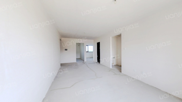 距离北京1900米，鸿坤理想尔湾南北通透三出售-客厅