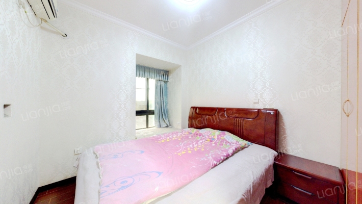 天王星铂晶城精装一房，户型方正采光好，业主诚心出售-卧室