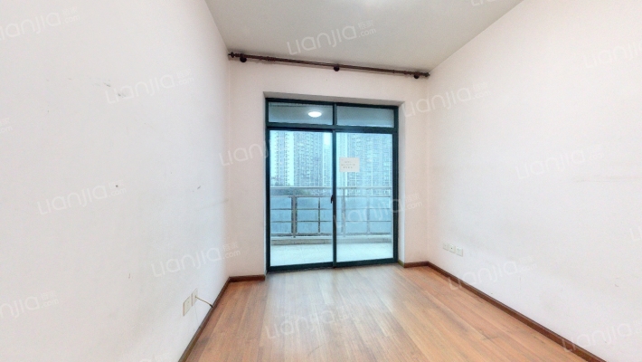 上海城大三房，采光好，住家装修，业主诚售，看房方便-卧室C