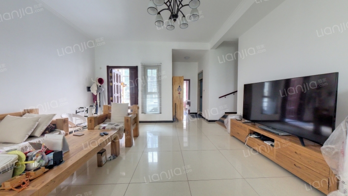 南北通透户型 格局方正 精装修-客厅B