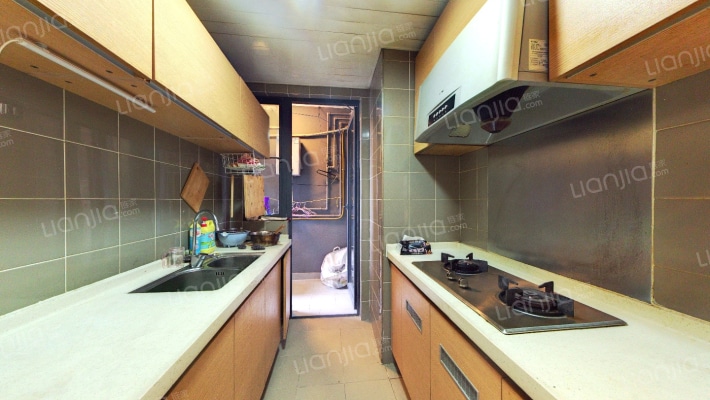 龙湖精装修两室 家里保持的很好 家电齐全 拎包即住-厨房