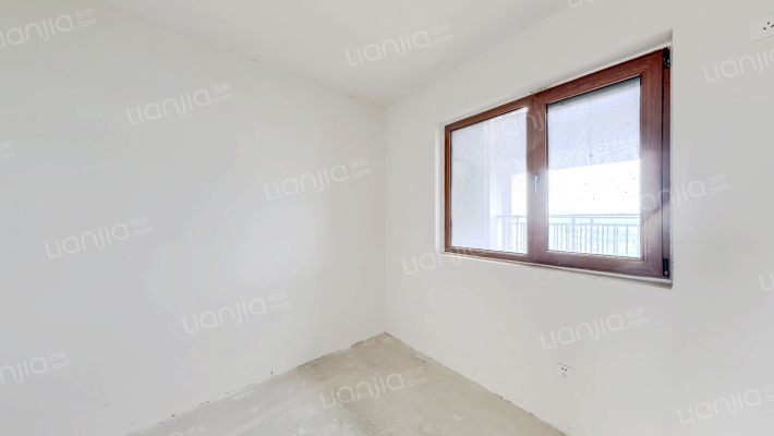 距离北京1900米  鸿坤理想尔湾 南北通透三居出售-卧室C