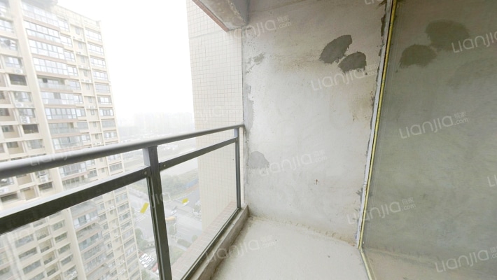 愉景南苑  紧凑3室  朝南 电梯中高层  可按揭-阳台B