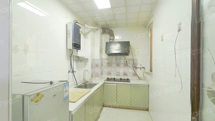 龙溪地 电梯两室两厅 干净整洁适合居住-厨房