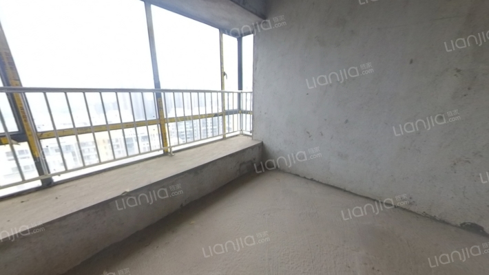 珠江大型园林小区 清水毛坯电梯中层 可看江-卧室