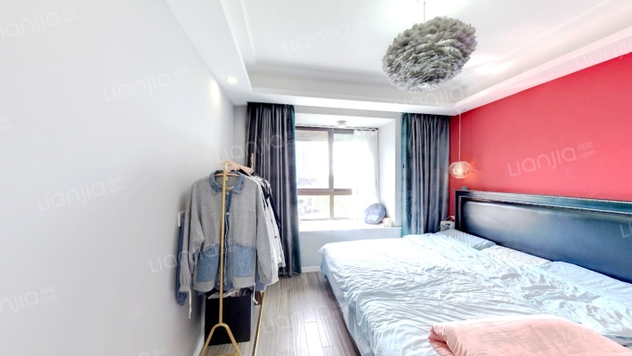 环境优美，格局方正，客厅宽敞舒适、阳光充足-卧室B