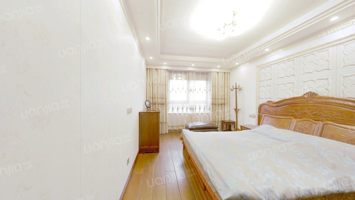 中南锦苑 自住精装2房，此套房保养的比较好-卧室B