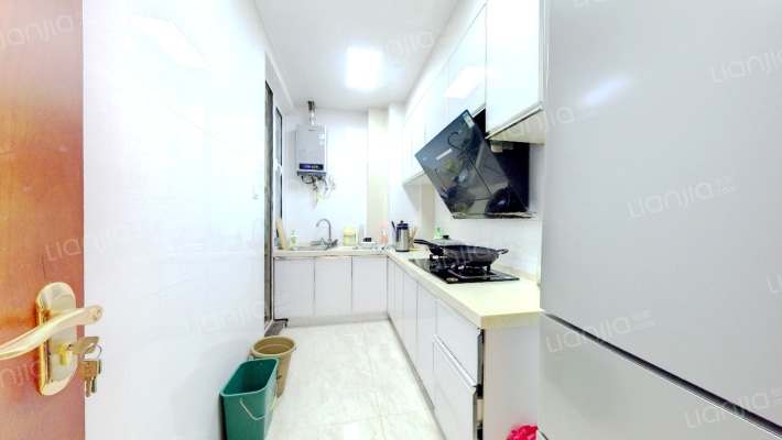 中南锦城   99平精装两房一卫   业主诚意出售-厨房