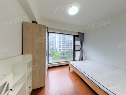 整租·欢乐海岸三期 4室2厅 南