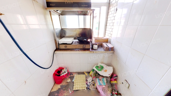 兴业嘉苑新天地 4室2厅 南 北-厨房A