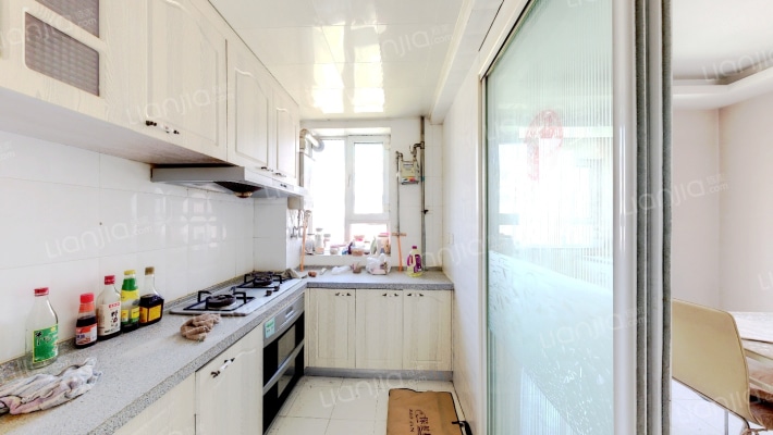 米东新城2期大面积122平米3室卫生间带窗户。-厨房