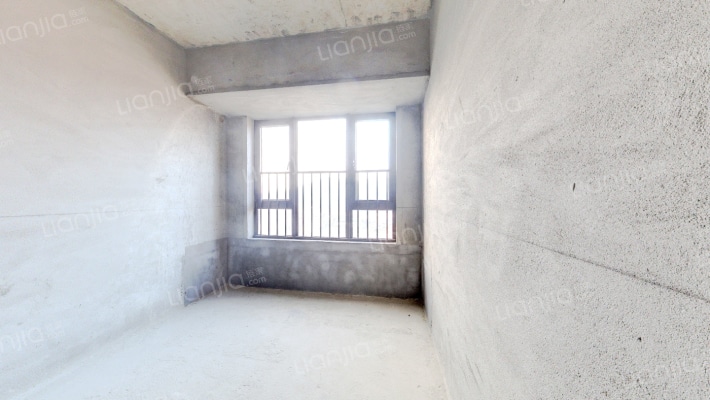 朝南毛坯 中间楼层 花园中间 安静不吵 户型方正合理-卧室A