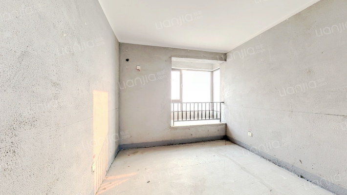 无贷款，房本在手有车位，通透三居-卧室A