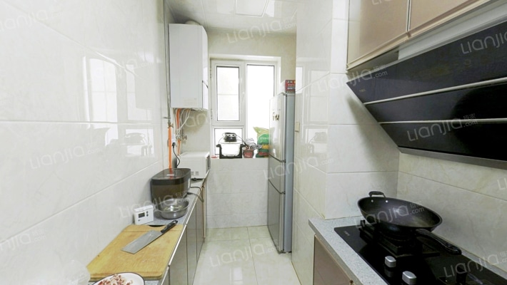 碱泉街翠泉路东泉花苑大两室改善型精装修带一个车位-厨房