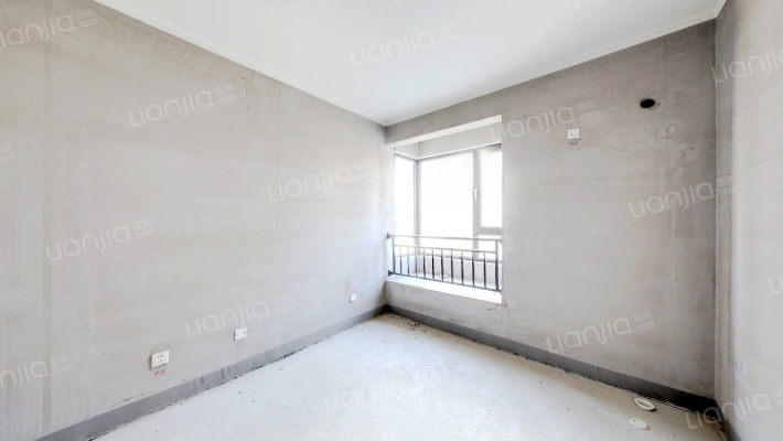 中高层，采光好视野好，集中供暖-卧室B