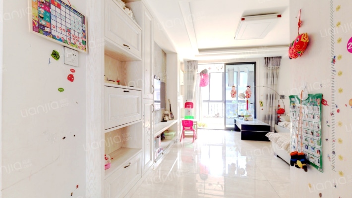 美凯国际寓所二手房实景图