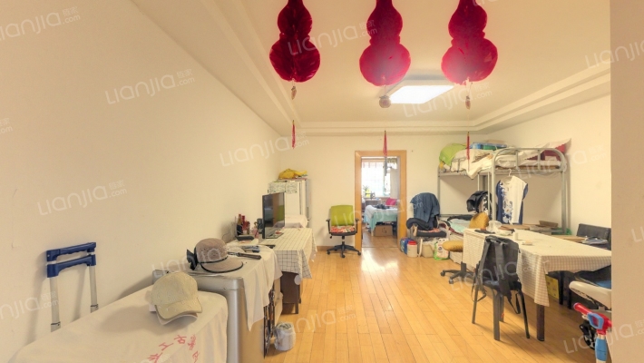 附中小区二手房实景图