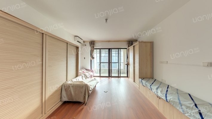 皇庭名郡二手房实景图