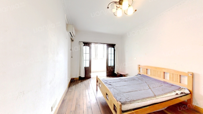 十字街110号二手房实景图