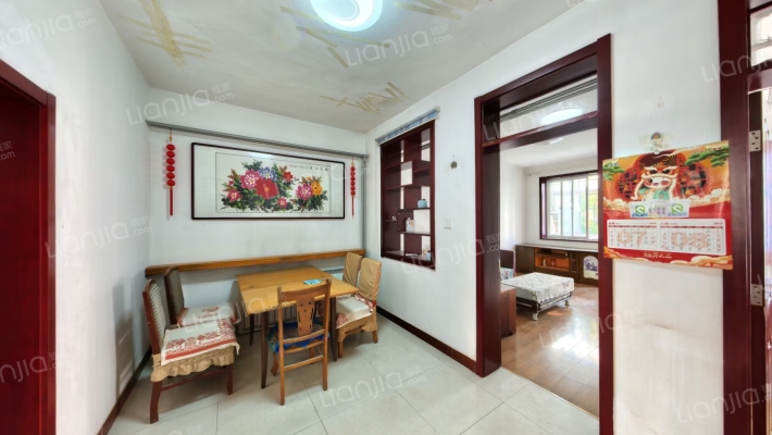 六里山路二手房实景图