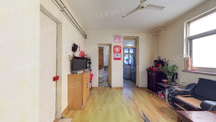 地方铁路局家属院二手房实景图