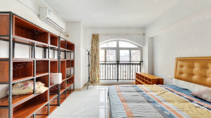 西班牙小镇二期二手房实景图