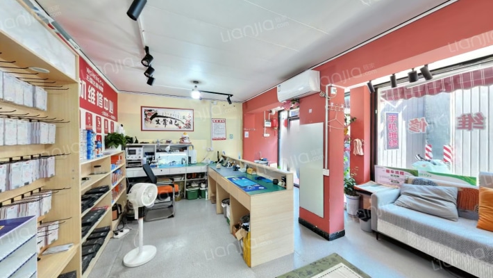 尚德路182号二手房实景图