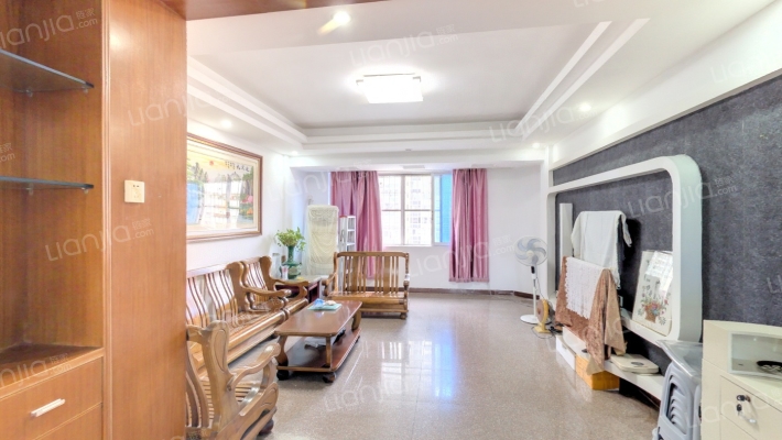 卫生局宿舍二手房实景图