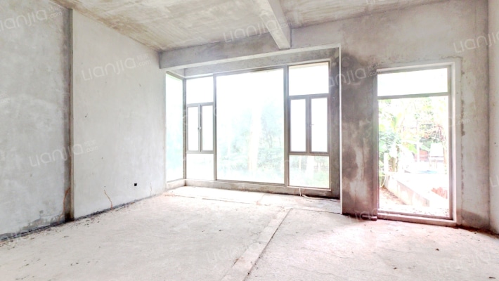 柏斯观海台1号二手房实景图