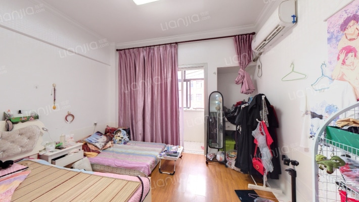 新领域广场二手房实景图