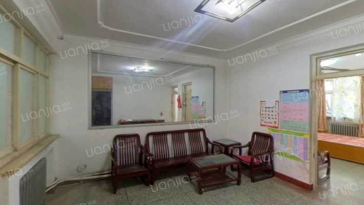 移动公司家属院二手房实景图