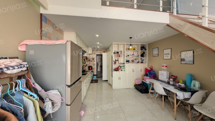 东湖蓝郡二手房实景图