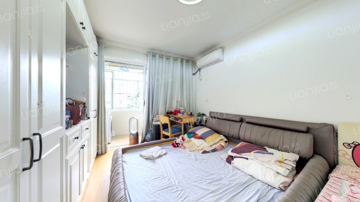 梅园六街坊二手房实景图