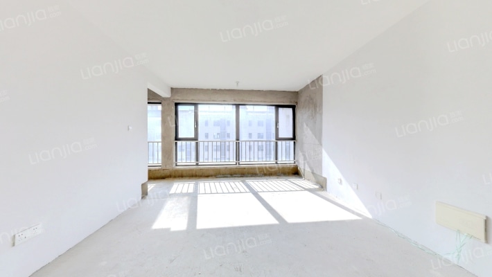 恒信凤凰公馆二手房实景图