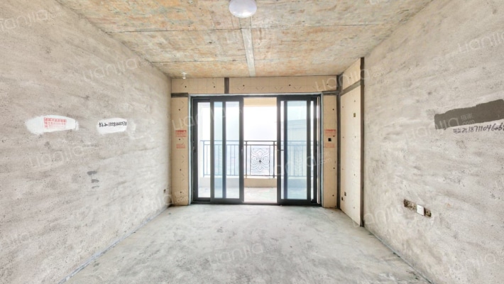 恒大揽湖苑二手房实景图