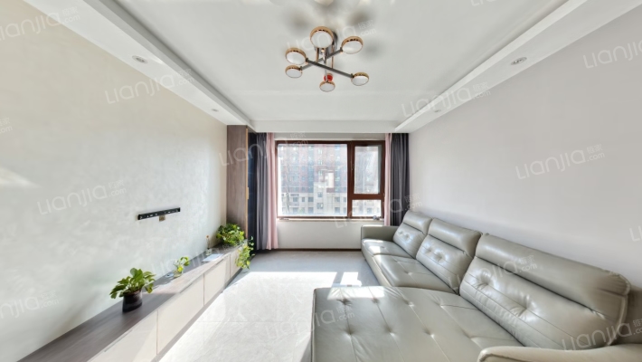 金茂逸墅二手房实景图