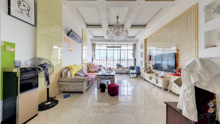 金田家园二手房实景图